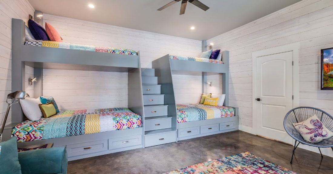 Built in bunk beds with colorful bedding⁠